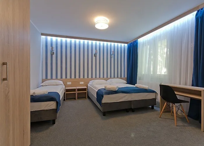 לינה וארוחת בוקר Molo 3*