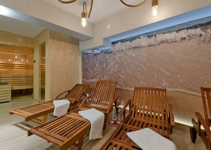 Molo לינה וארוחת בוקר 3*